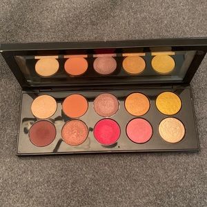 Mothership Vlll Divine rose ll palette.